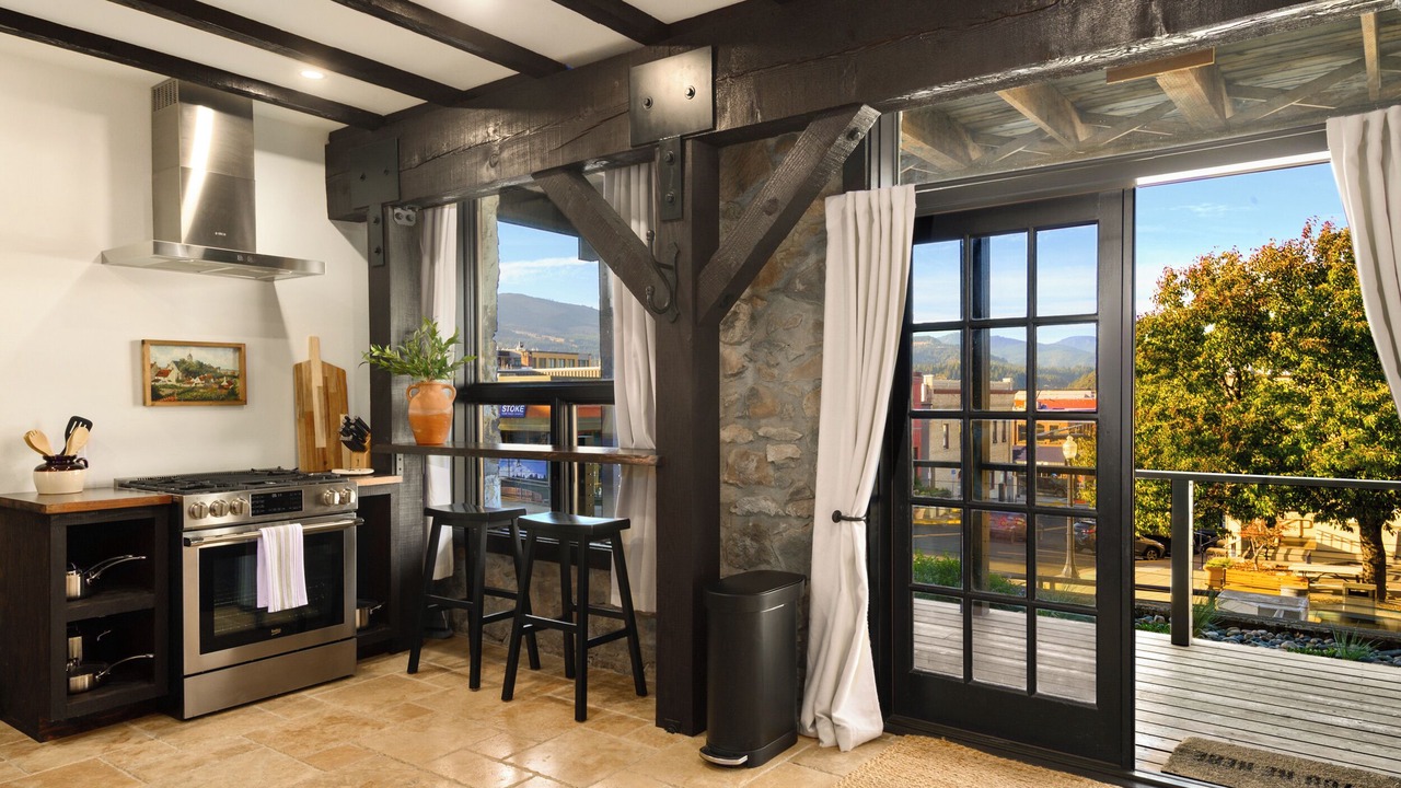 Photo of Livingroom in Hood River