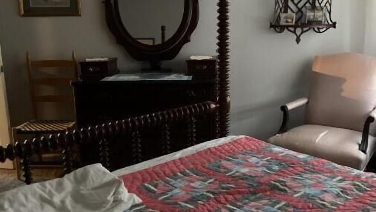 Photo of Bedroom in Blue Springs