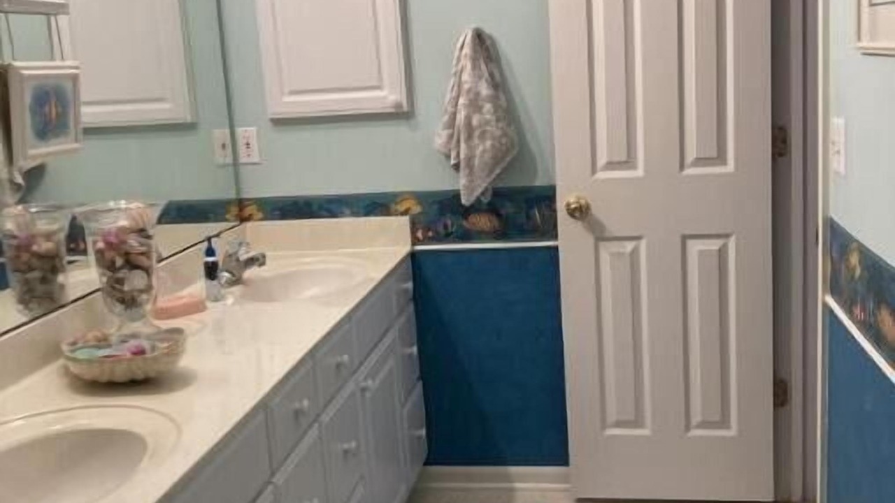 Photo of Bathroom in Blue Springs