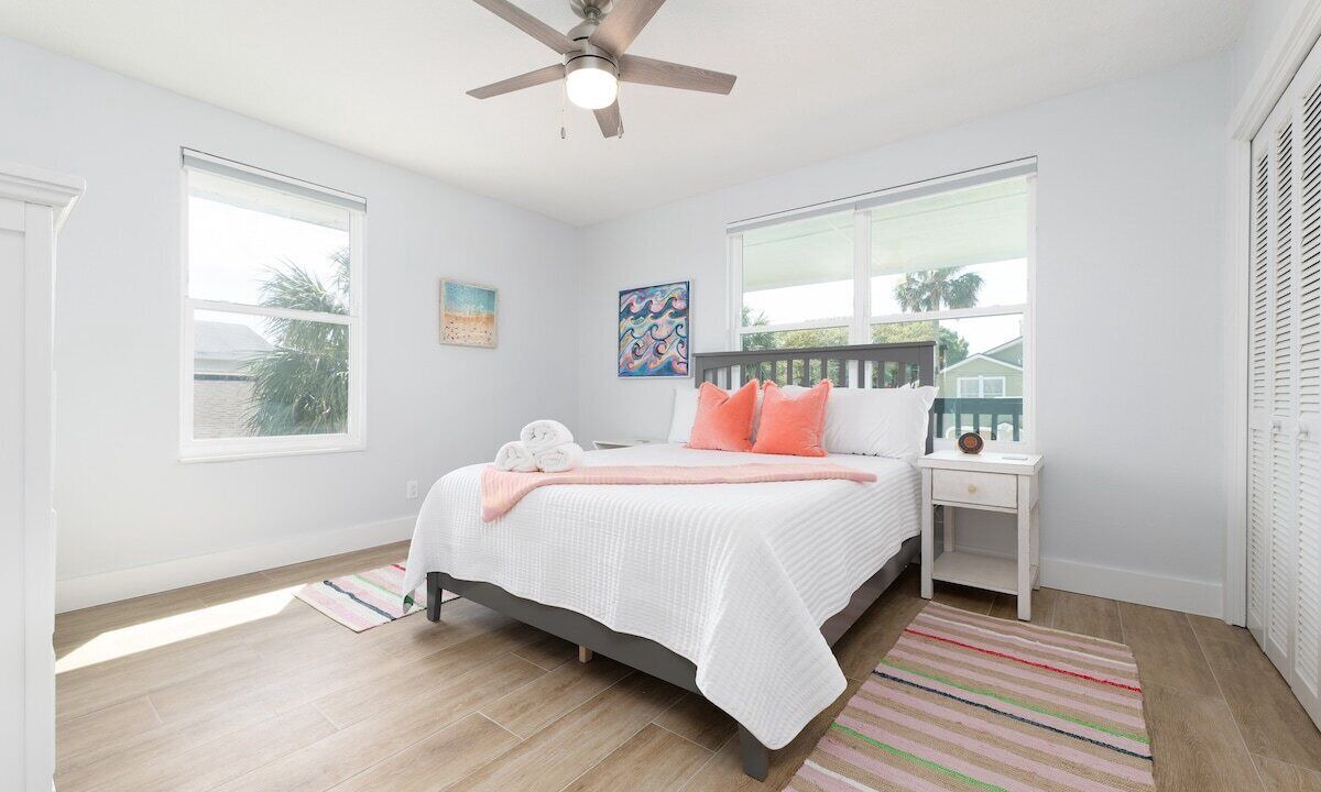 Photo of Bedroom in Neptune Beach