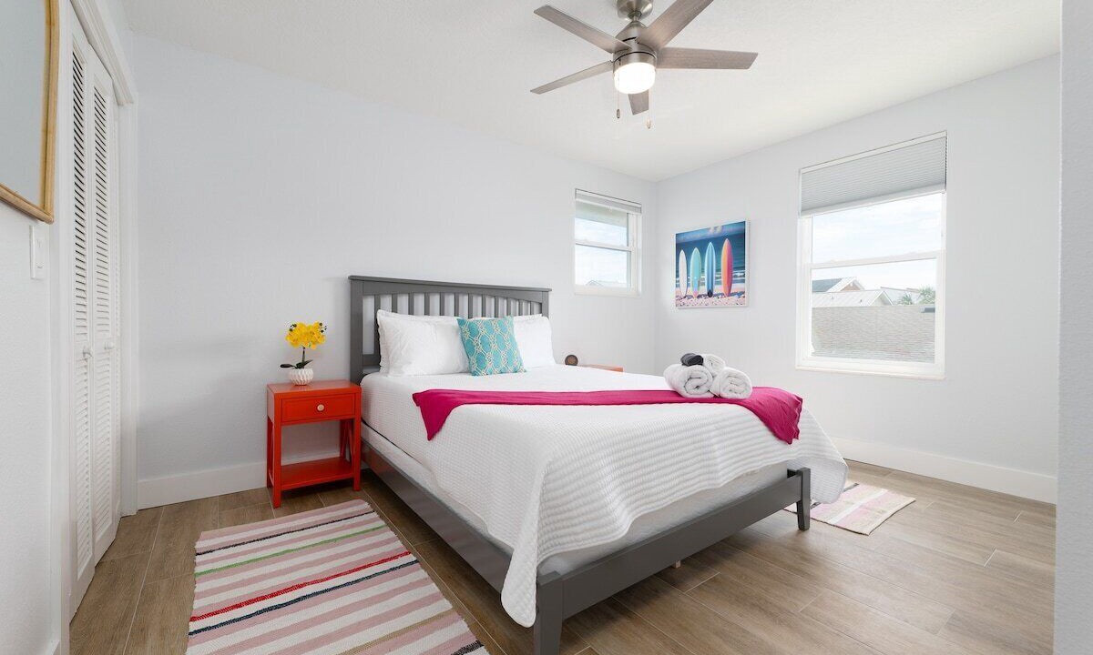 Photo of Bedroom in Neptune Beach