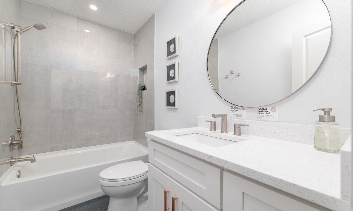 Photo of Bathroom in Neptune Beach