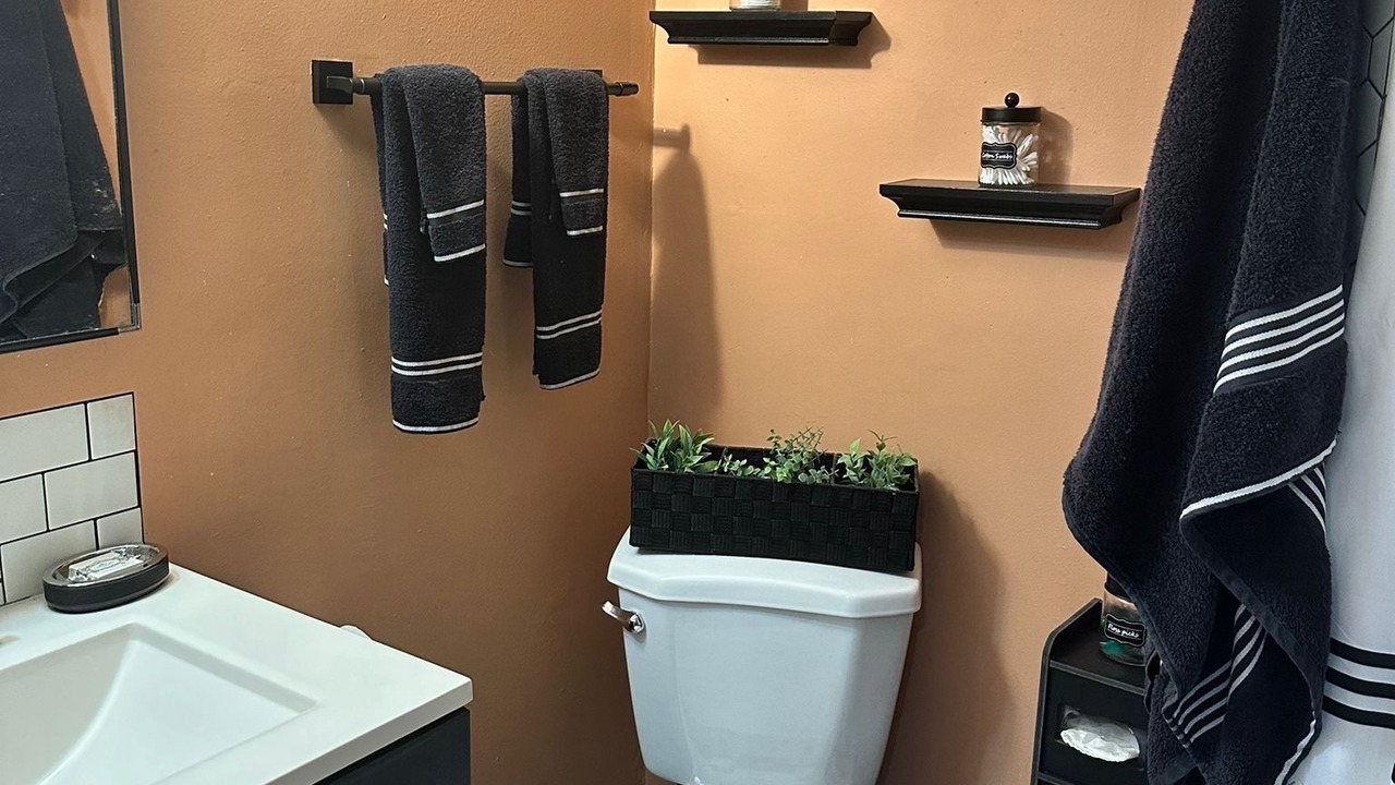 Photo of Bathroom in West Bronx