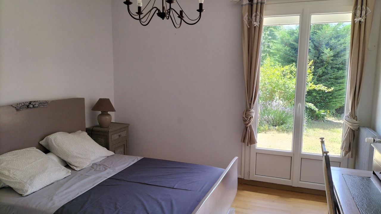 Photo of Bedroom in Corps