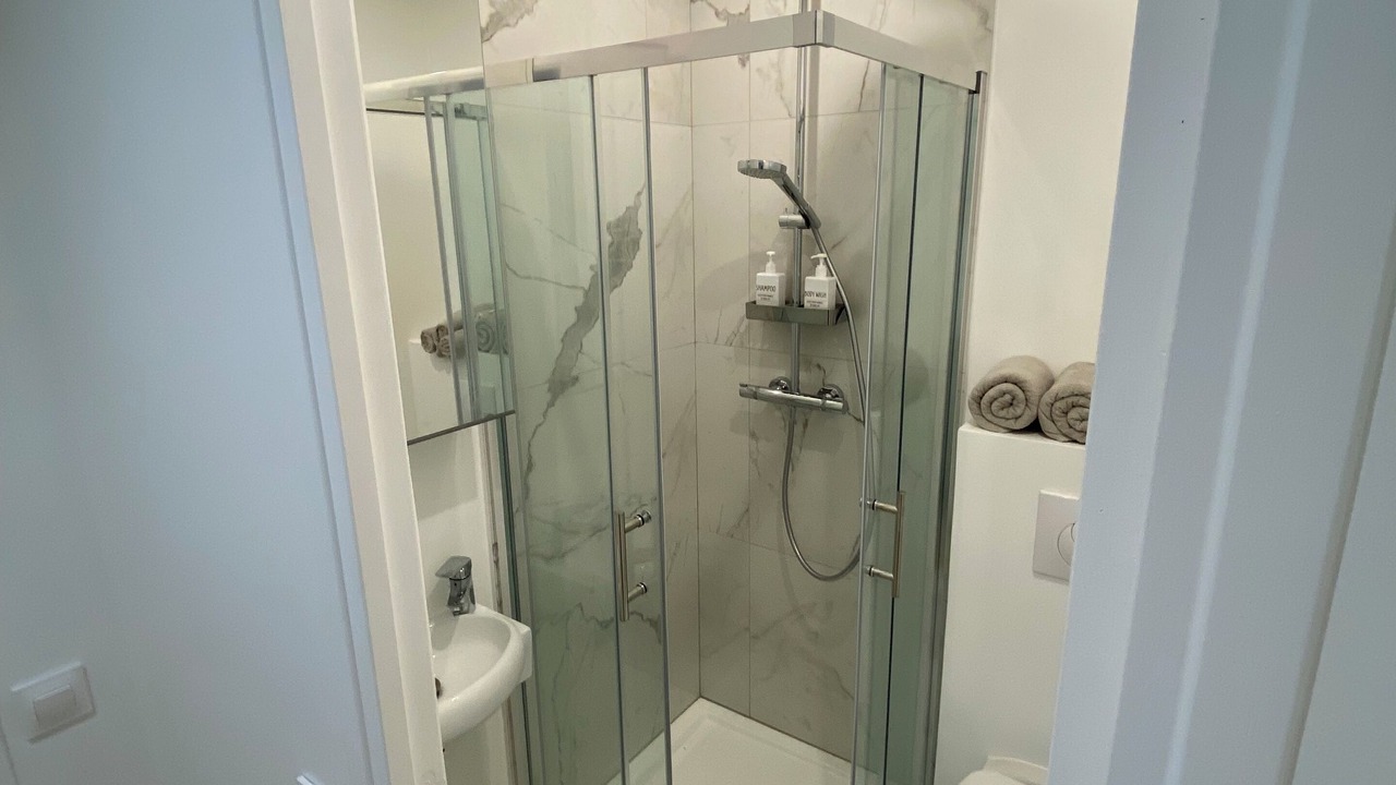 Photo of Bathroom in Parc-de-Montsouris