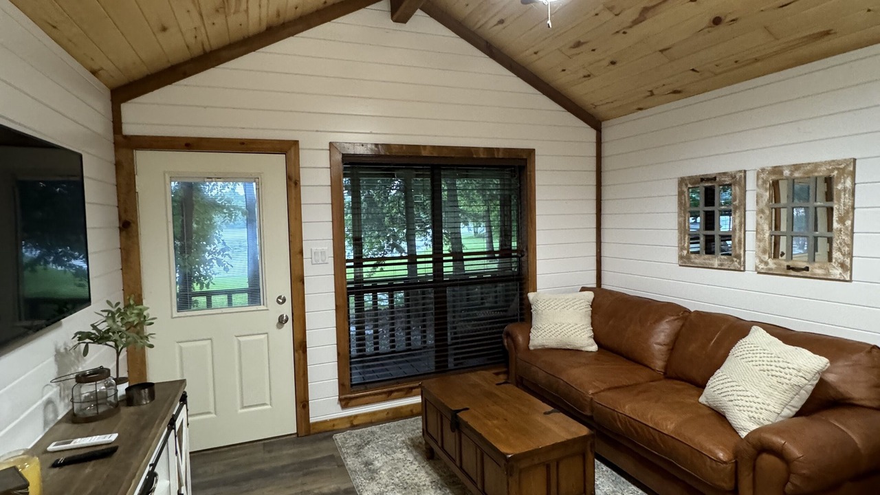 Photo of Bedroom in Whispering Hills