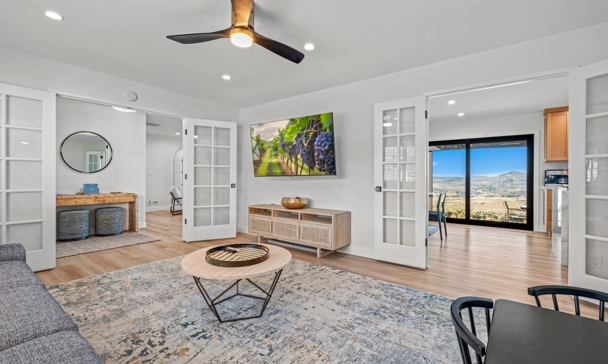 Photo of Livingroom in Glen Ellen
