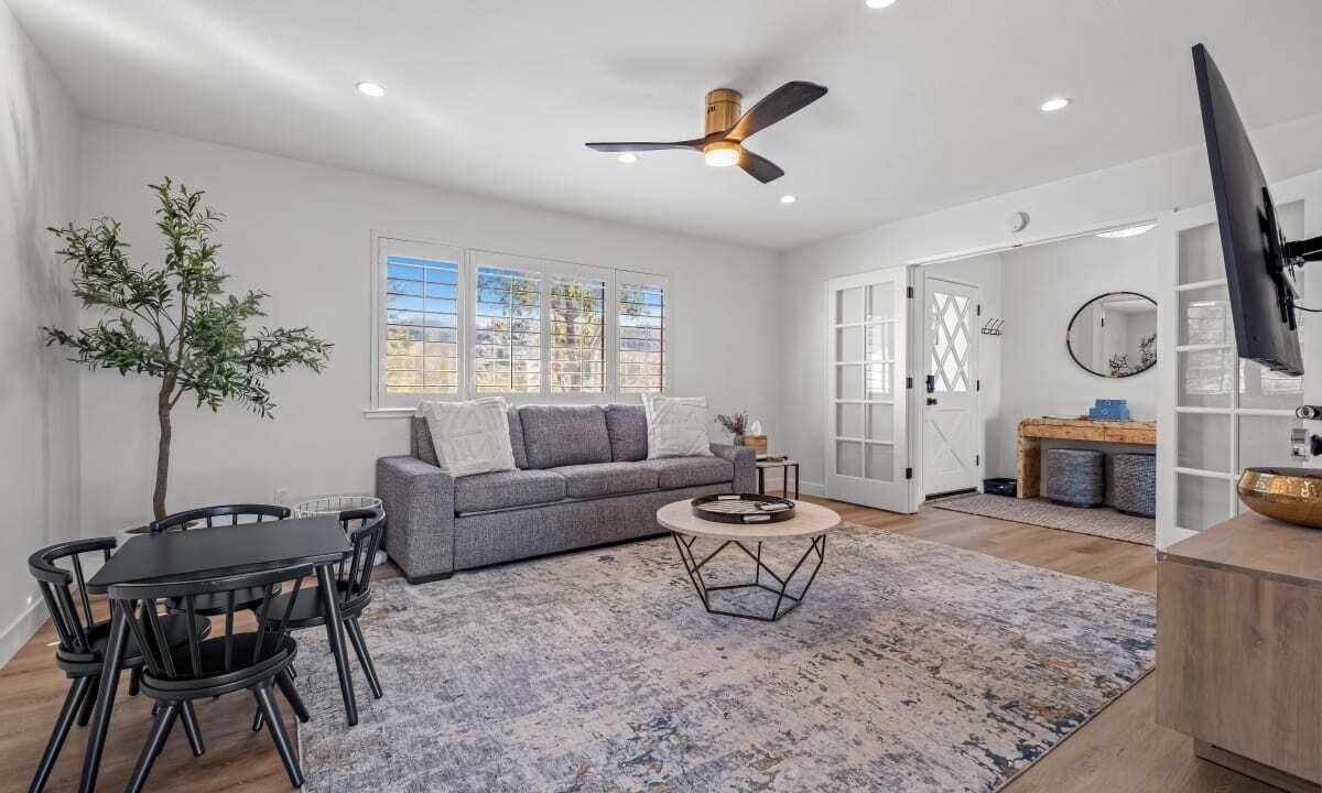 Photo of Livingroom in Glen Ellen