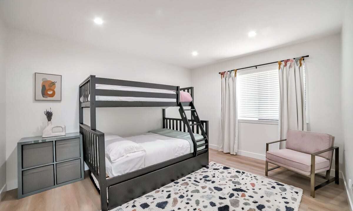 Photo of Bedroom in Glen Ellen