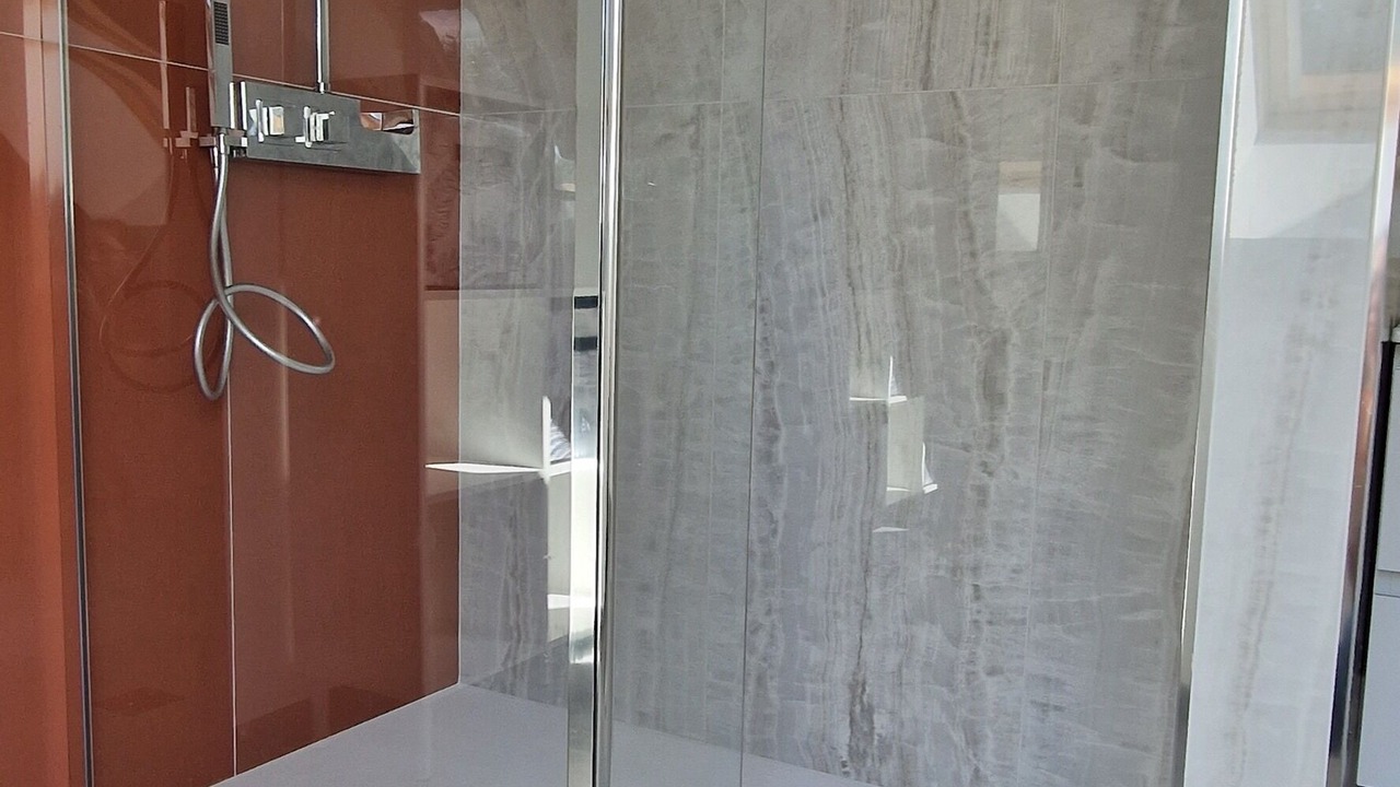 Photo of Bathroom in Saint-Riquier