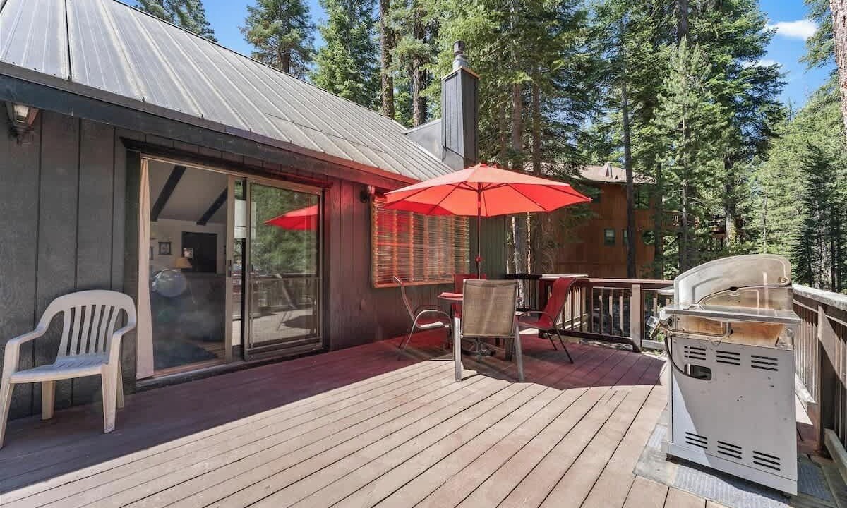 Photo of Outdoor in Kingswood Estates
