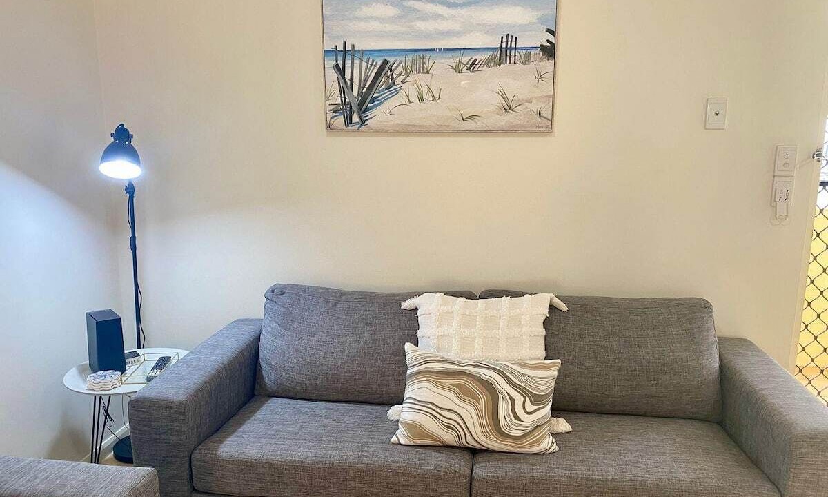 Photo of Livingroom in North Ward