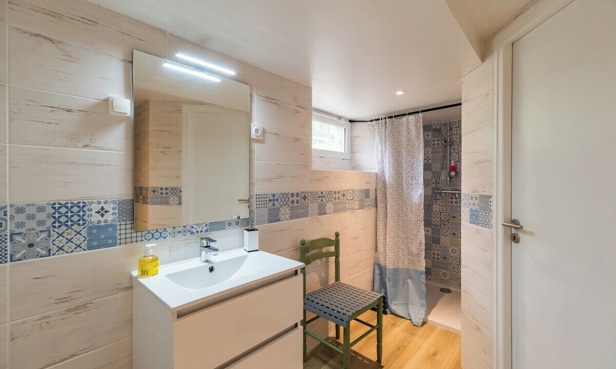 Photo of Bathroom in Pabu