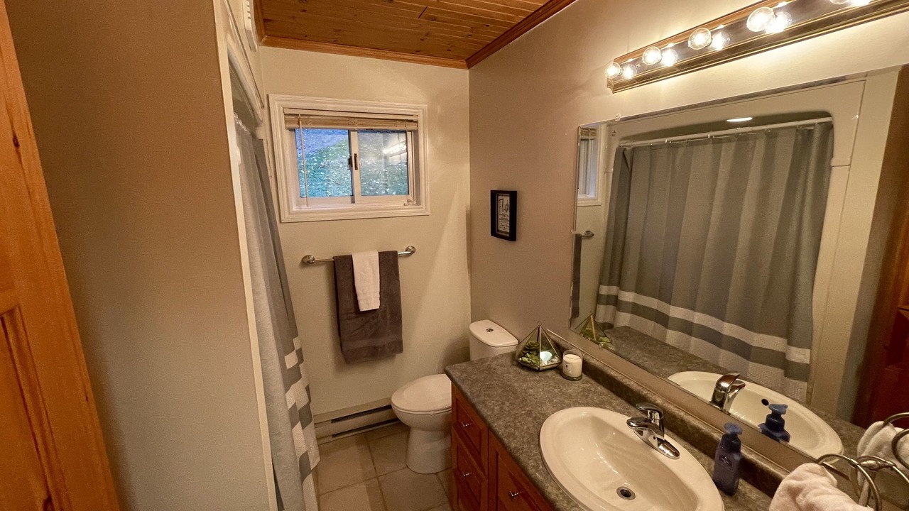 Photo of Bathroom in Faraday