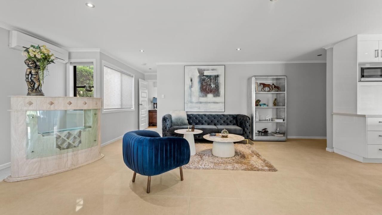 Photo of Livingroom in Westlake