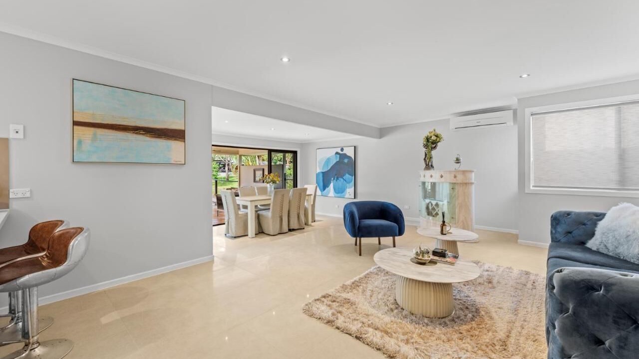 Photo of Livingroom in Westlake