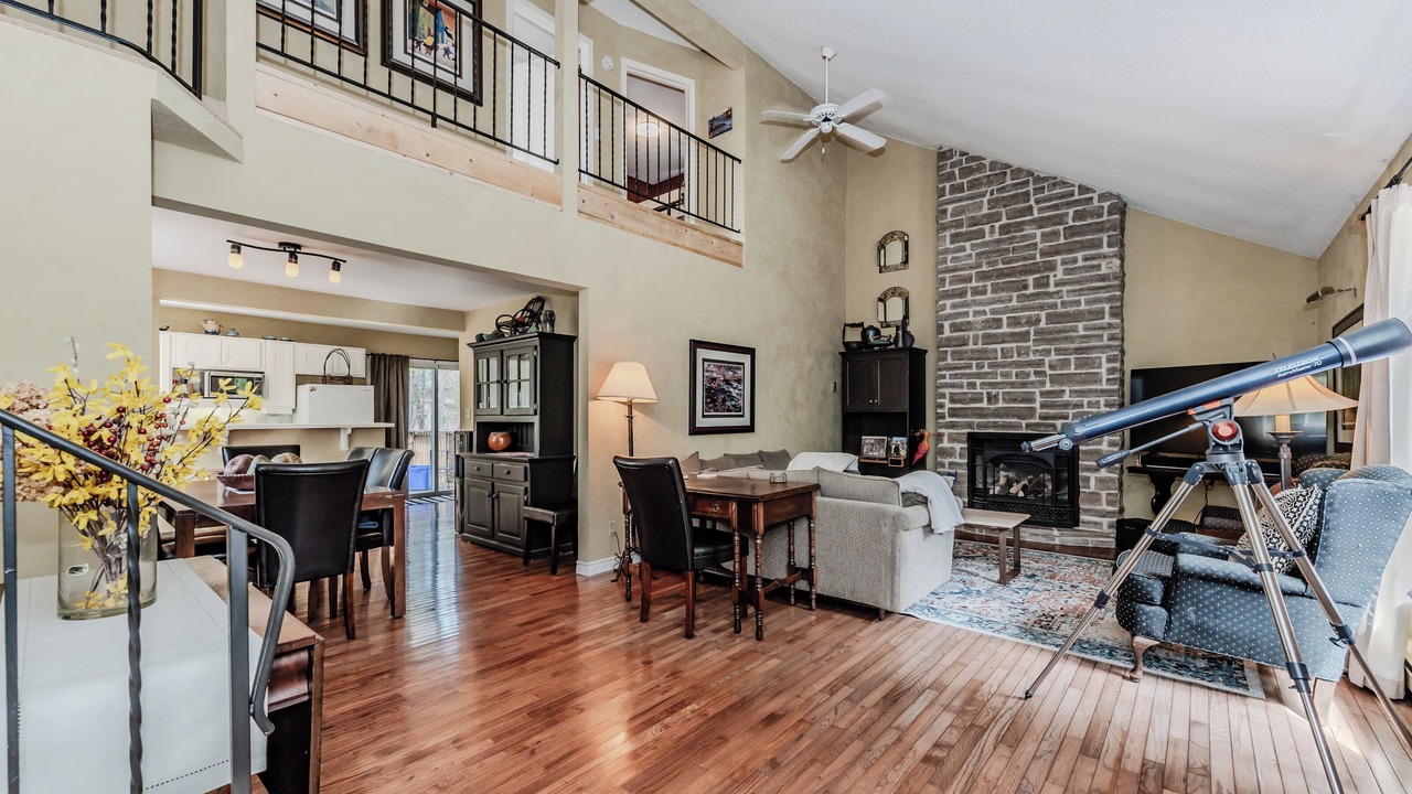 Photo of Livingroom in South Bruce Peninsula