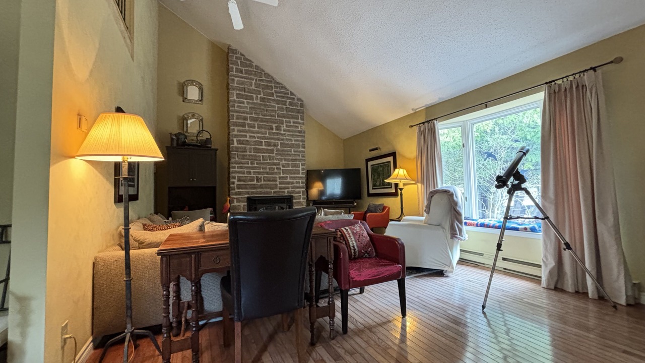Photo of Livingroom in South Bruce Peninsula