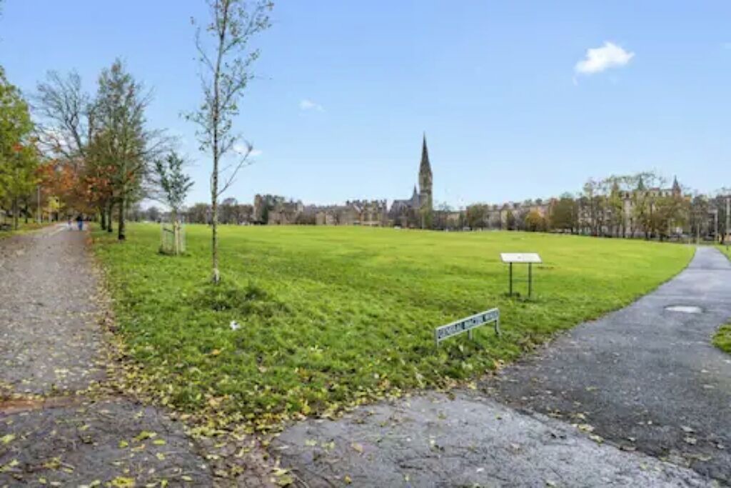 Photo of Others in Bruntsfield