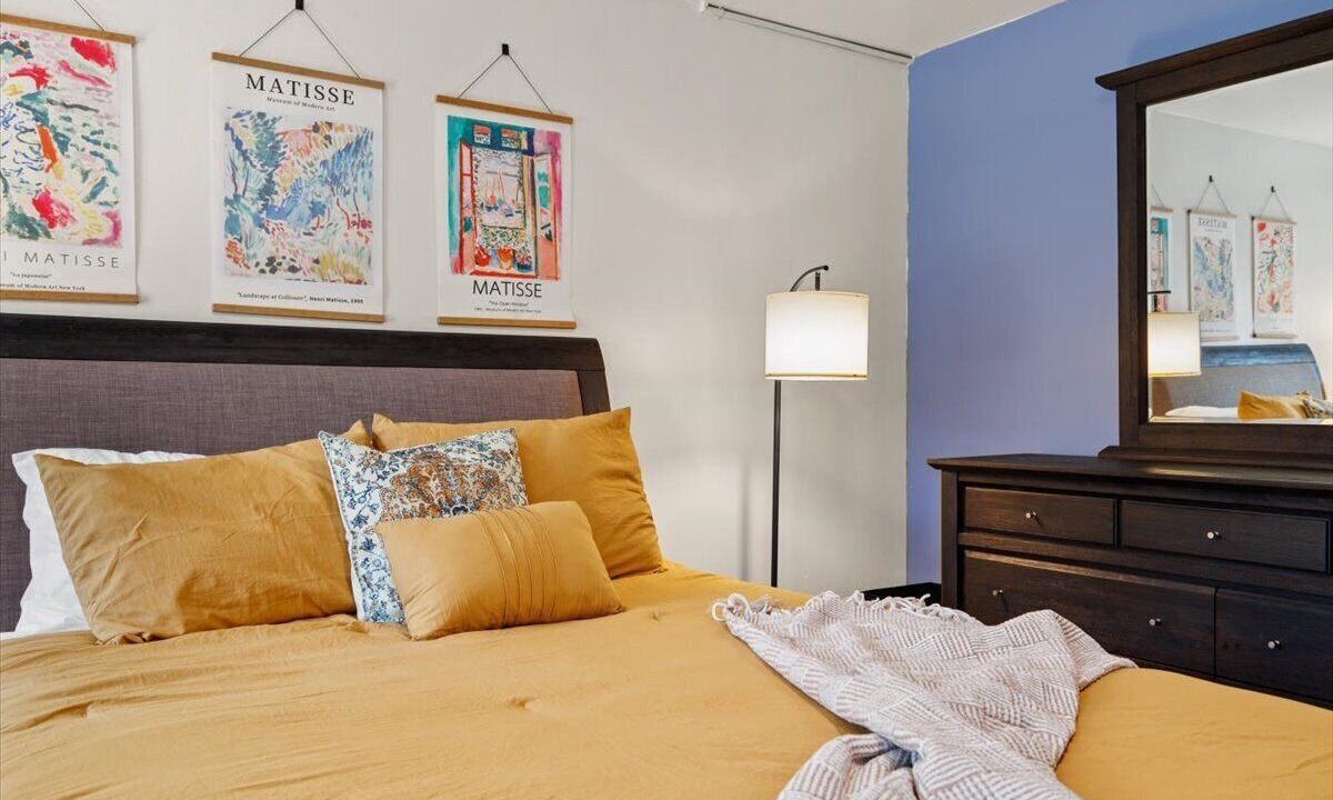 Photo of Bedroom in Central - Terry