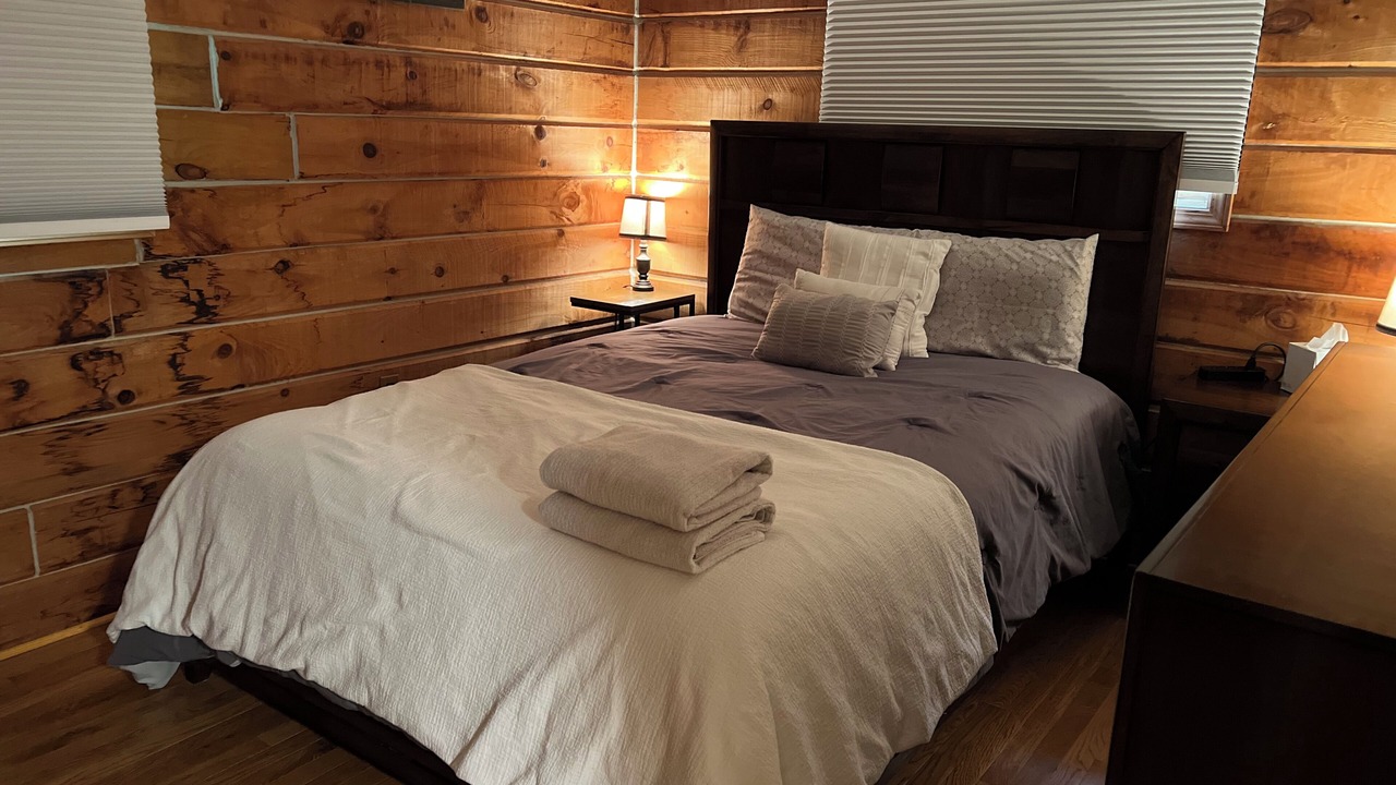 Photo of Bedroom in Brier Hill