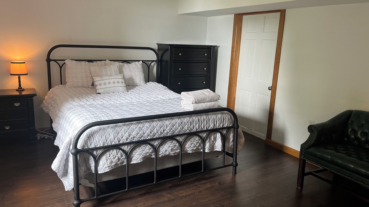 Photo of Bedroom in Brier Hill