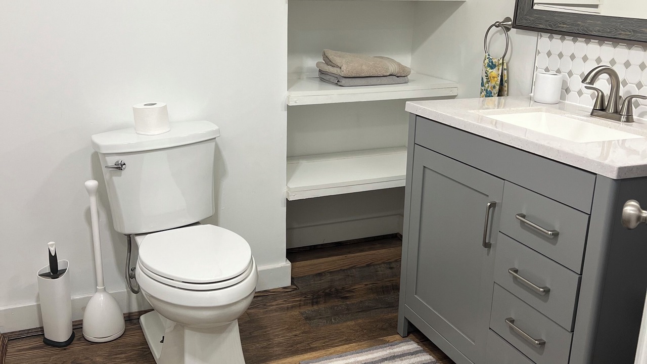 Photo of Bathroom in Brier Hill