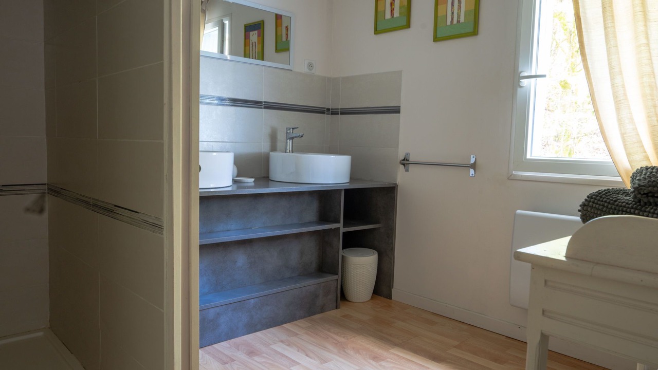 Photo of Bathroom in Teyssieu