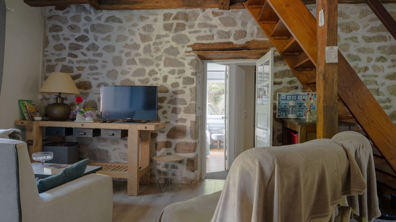 Photo of Livingroom in Teyssieu