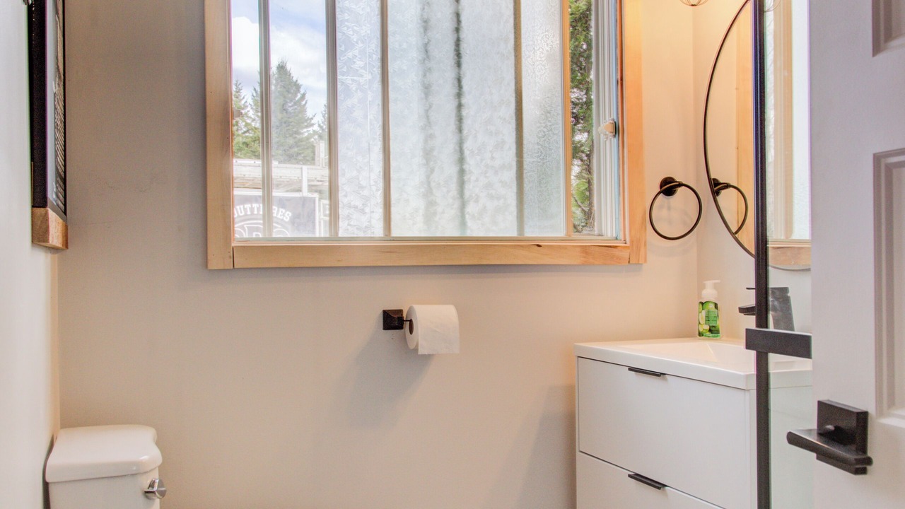 Photo of Bathroom in Lac-Cayamant