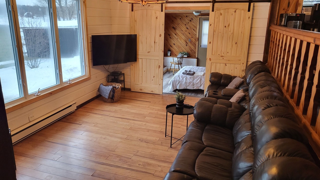 Photo of Livingroom in Lac-Cayamant