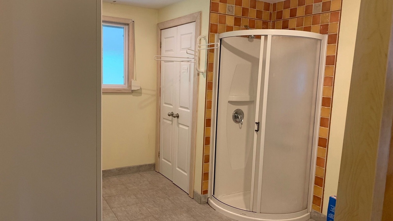 Photo of Bathroom in Dunnville
