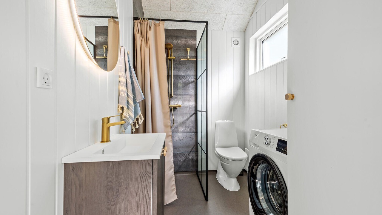 Photo of Bathroom in Skygge