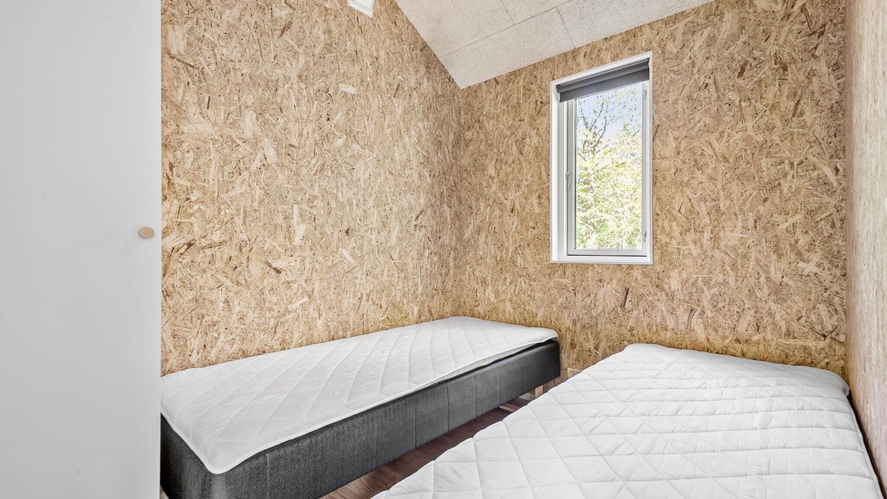 Photo of Others in Skygge