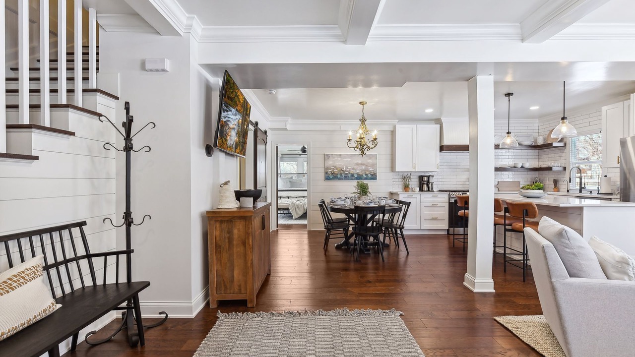 Photo of Livingroom in Minnetonka Beach