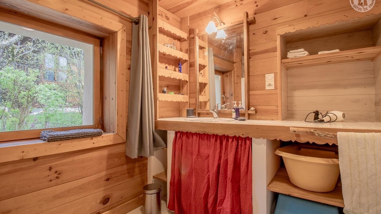 Photo of Bathroom in Aillon-le-Vieux