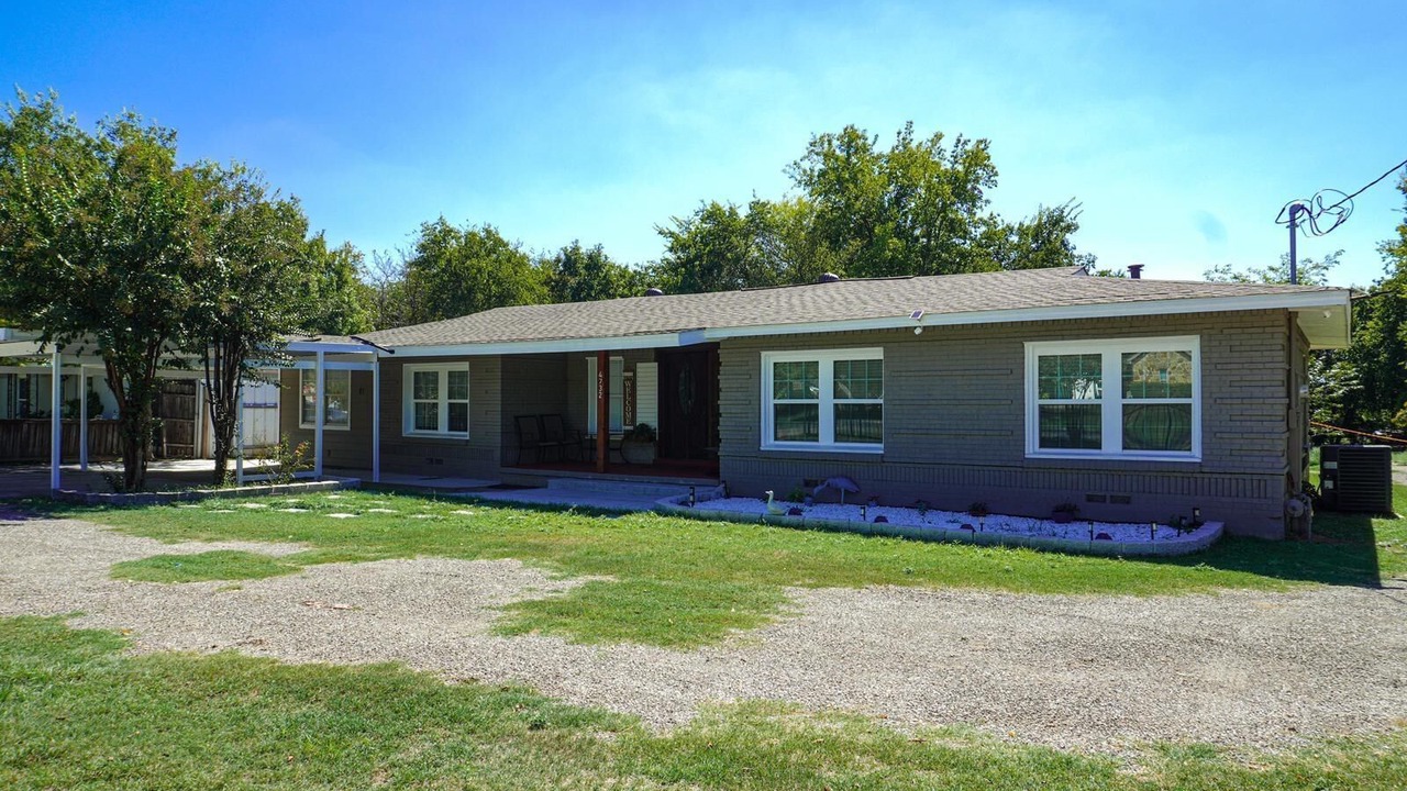 Photo of Outdoor in Oak Cliff