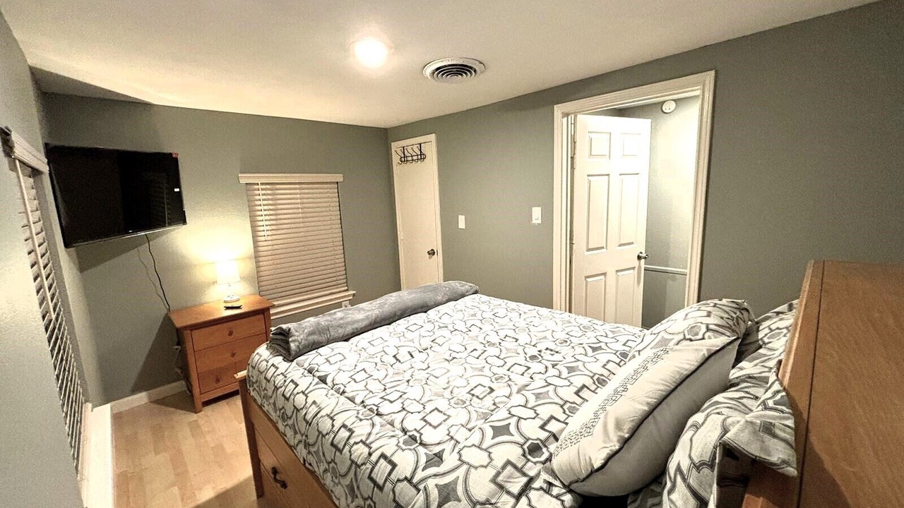 Photo of Bedroom in Oak Cliff