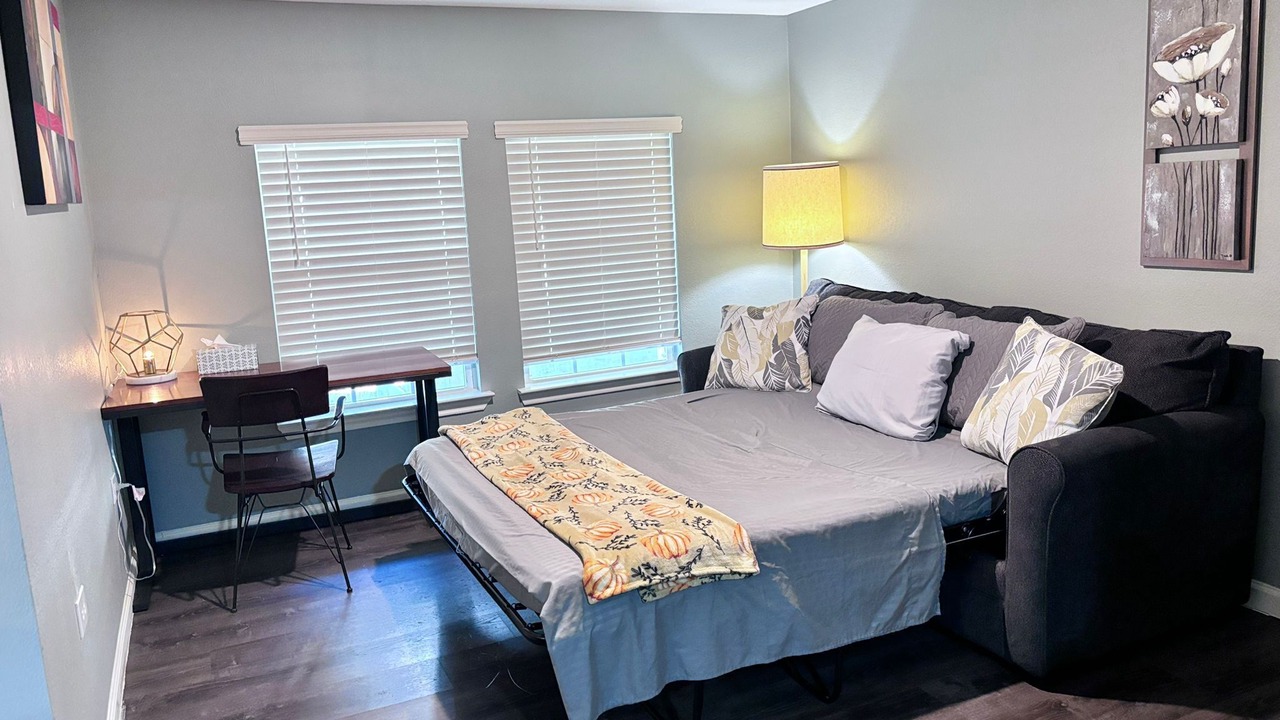 Photo of Bedroom in Oak Cliff