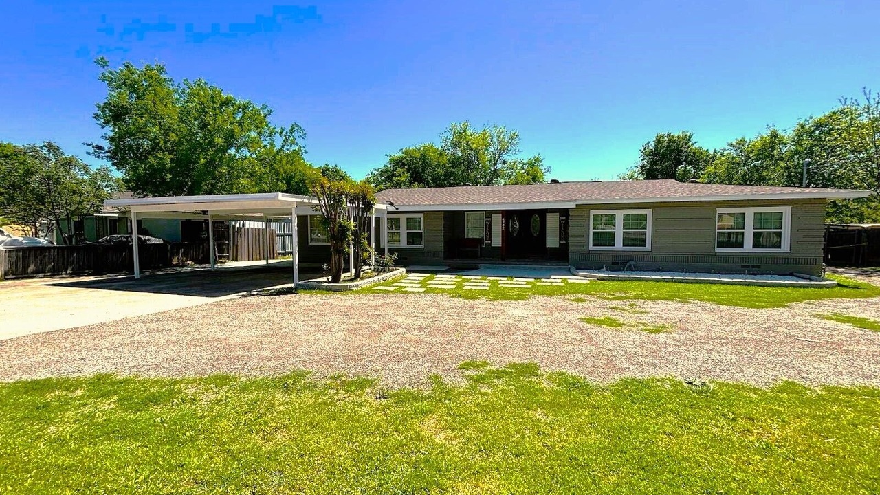 Photo of Outdoor in Oak Cliff