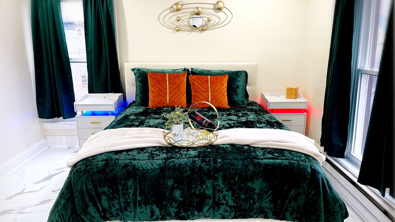 Photo of Bedroom in Utica