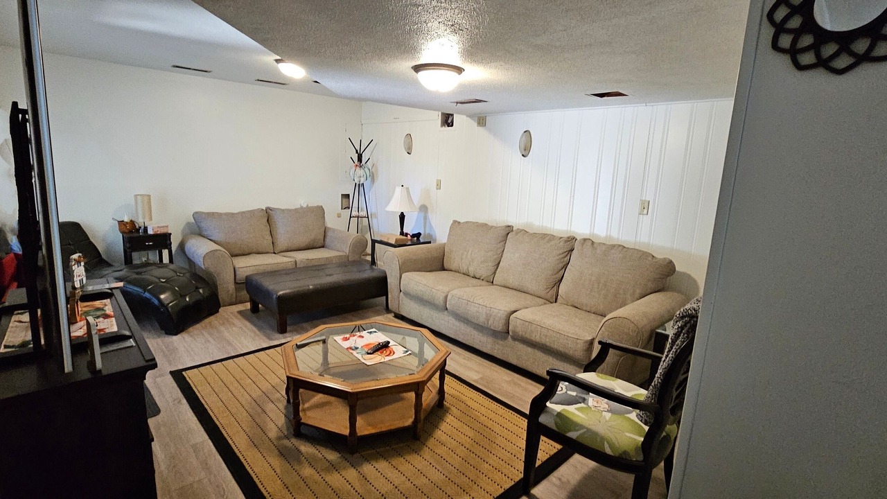 Photo of Livingroom in Trafalgar