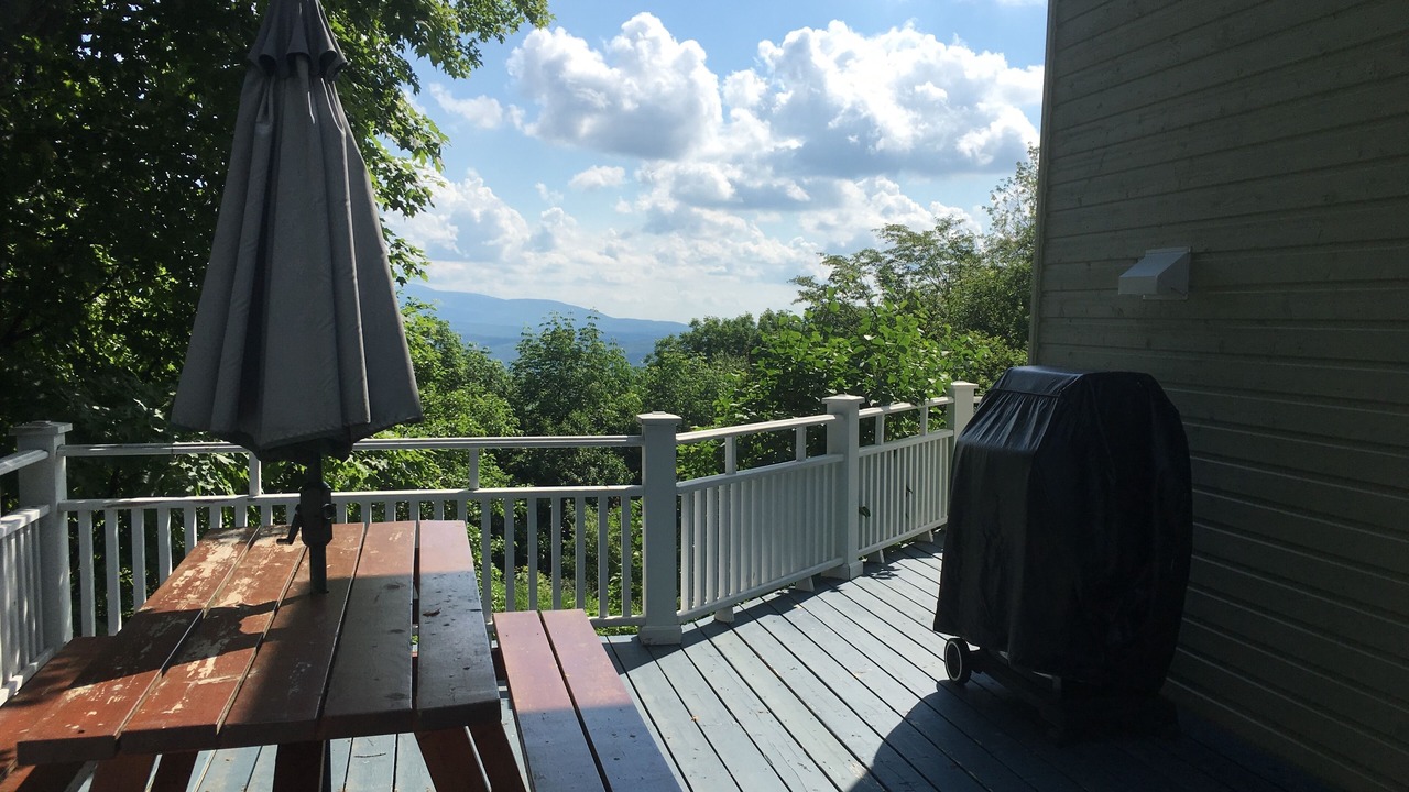 Photo of Outdoor in Bolton-Ouest