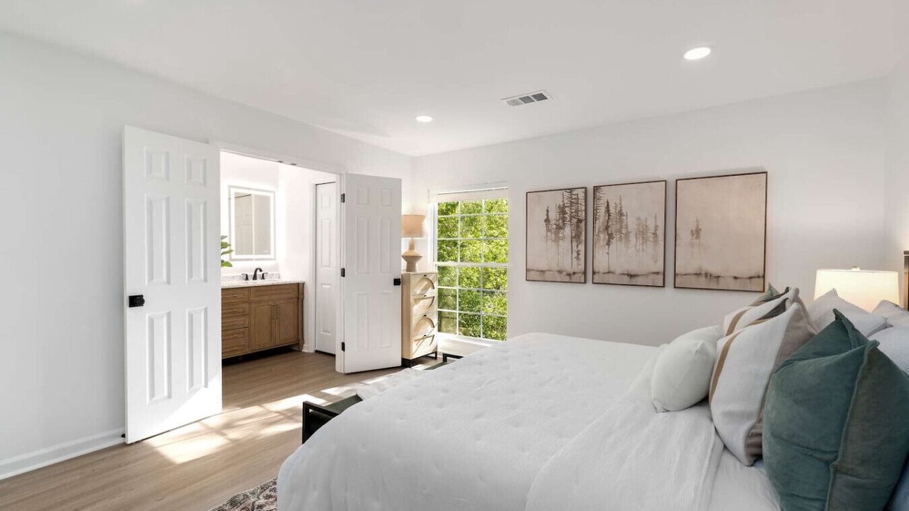 Photo of Bedroom in Alpharetta
