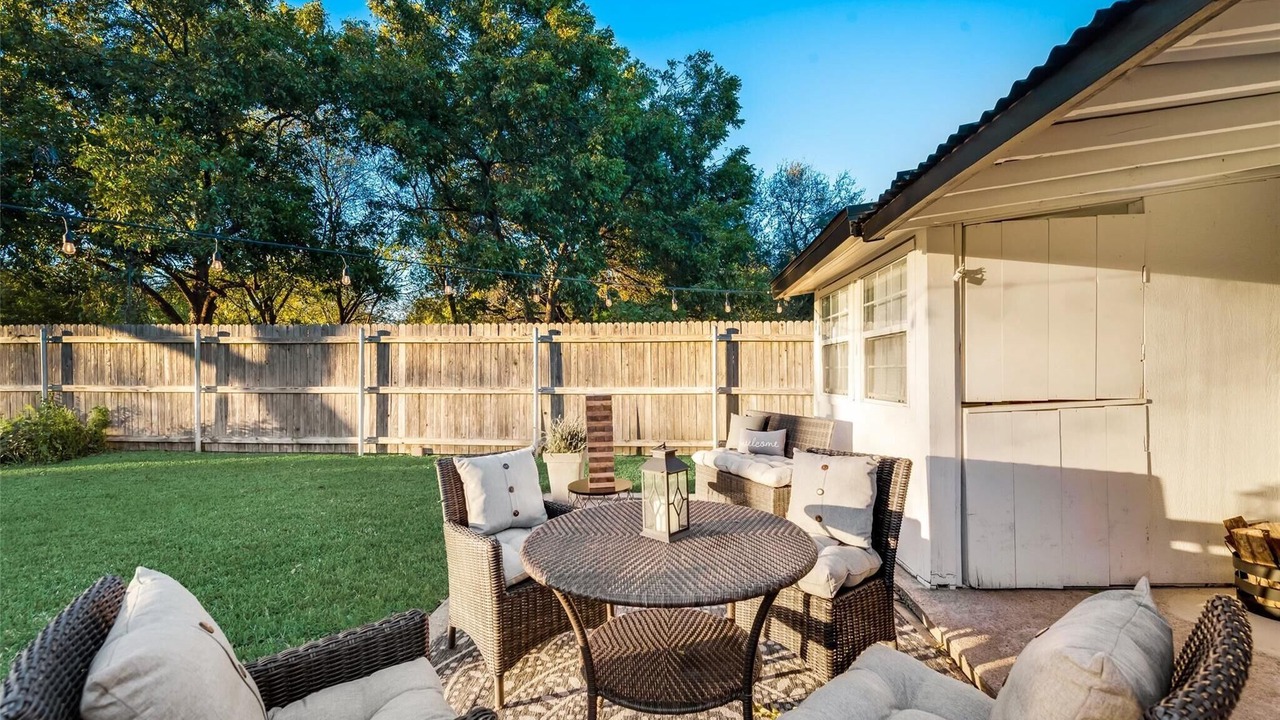 Photo of Patio Balcony in Haltom City