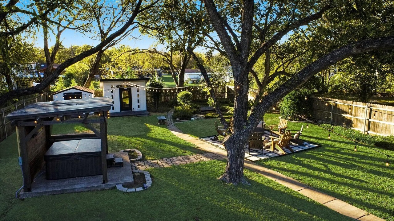 Photo of Outdoor in Haltom City