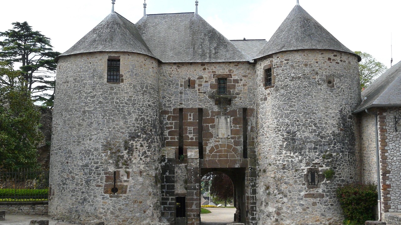 Photo of Others in Fresnay-sur-Sarthe