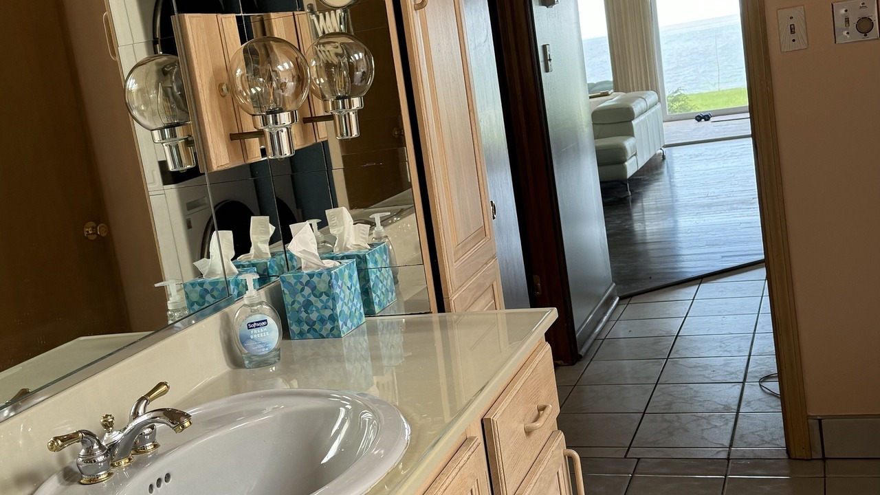 Photo of Bathroom in Town of Porter