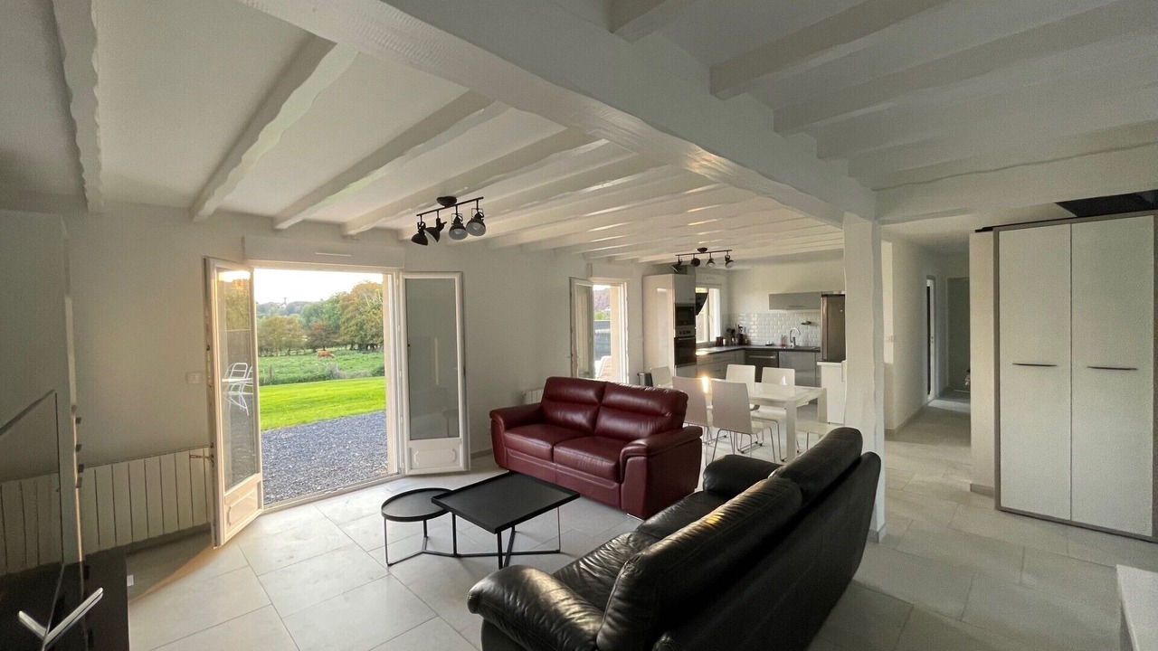 Photo of Livingroom in Hodenc-en-Bray