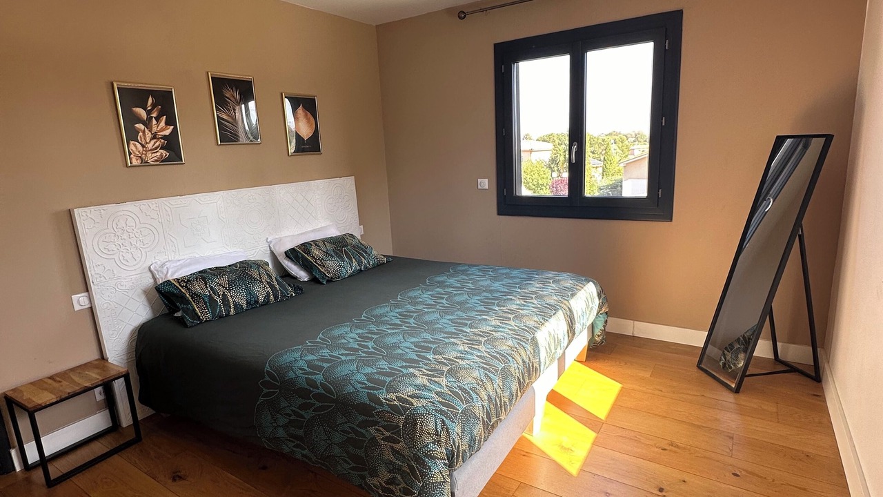 Photo of Bedroom in Saint-Nazaire